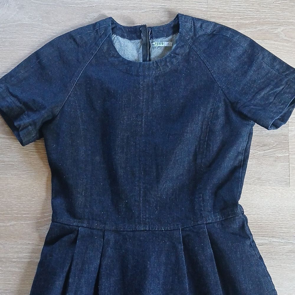 GAP Chambray Fit-and-Flare Dress Indigo Blue Cap Sleeves Pockets Mini Zip Back - Picture 4 of 11